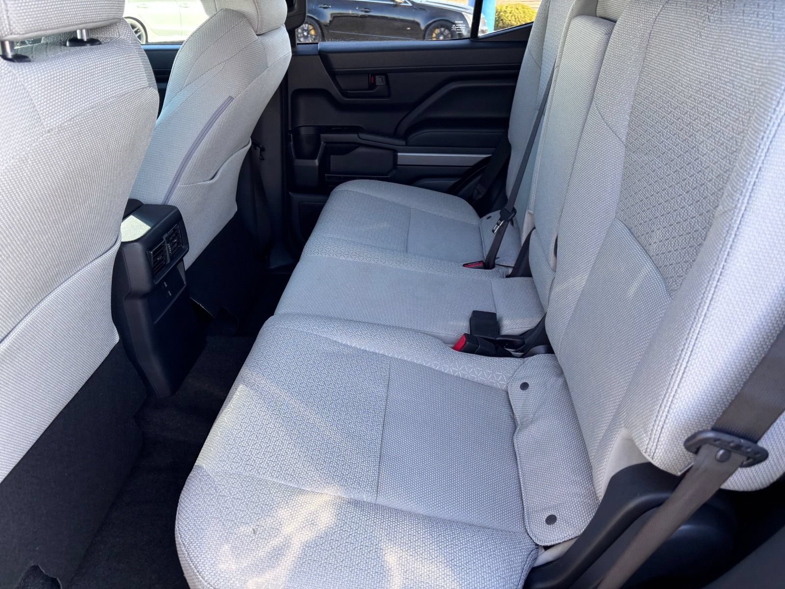 Used 2025 Toyota 4Runner SR5 AWD/4WD image 16