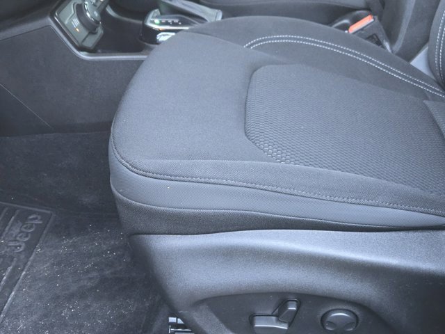 Used 2022 Jeep Renegade Altitude w/ Convenience Group image 25