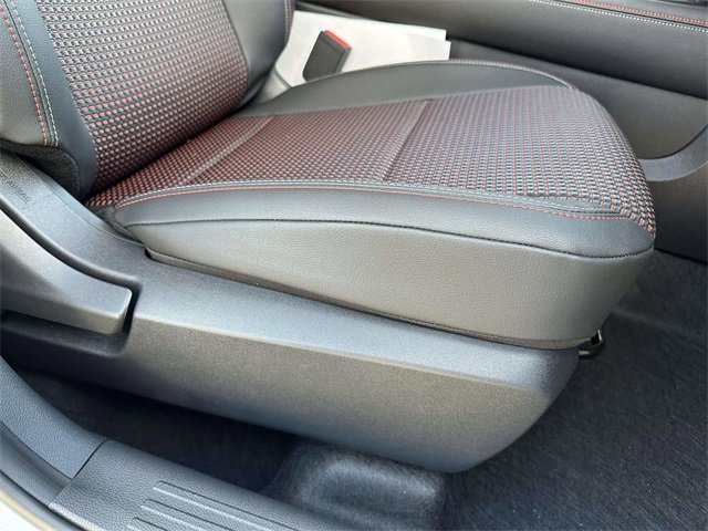 New 2026 Nissan Kicks SR image 9