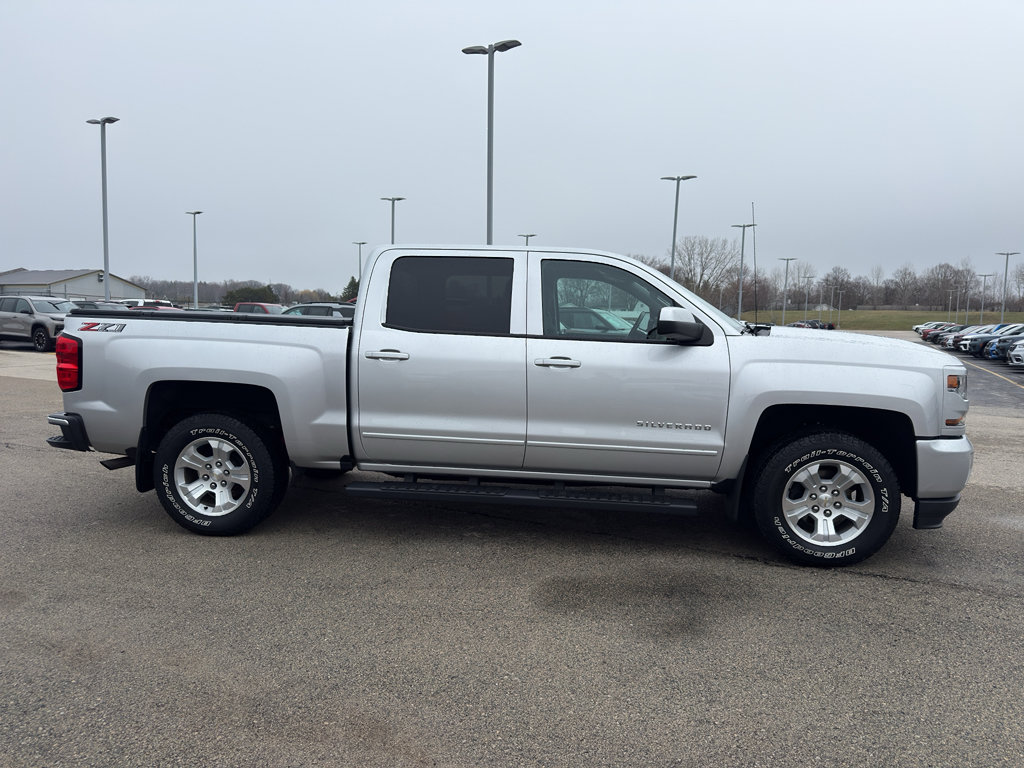 Used 2018 Chevrolet Silverado 1500 LT w/ All Star Edition image 4