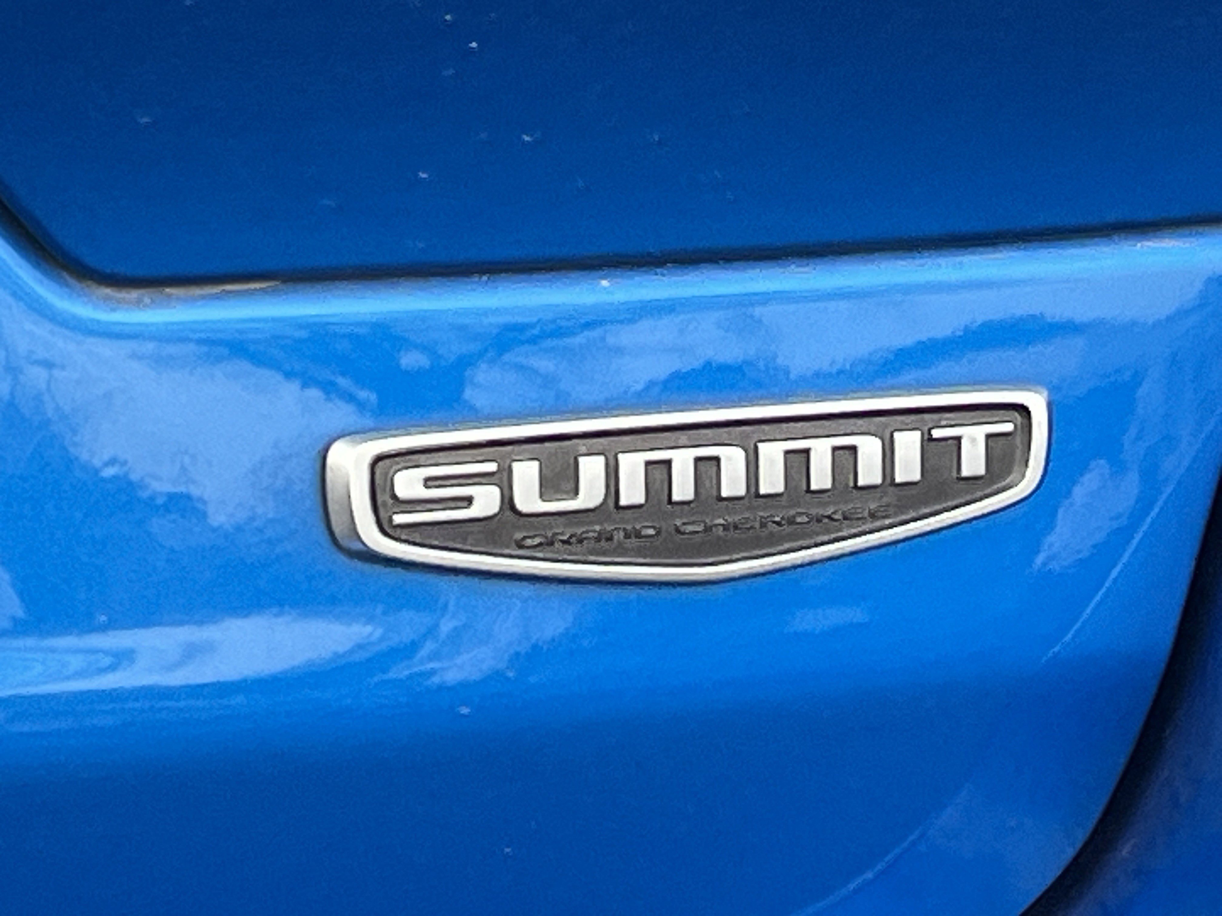 Used 2023 Jeep Grand Cherokee Summit w/ Adv Protech Group IV image 32