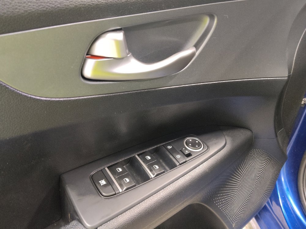 Used 2021 Kia Forte LXS image 27