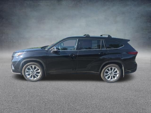 Used 2022 Toyota Highlander Limited AWD/4WD image 6