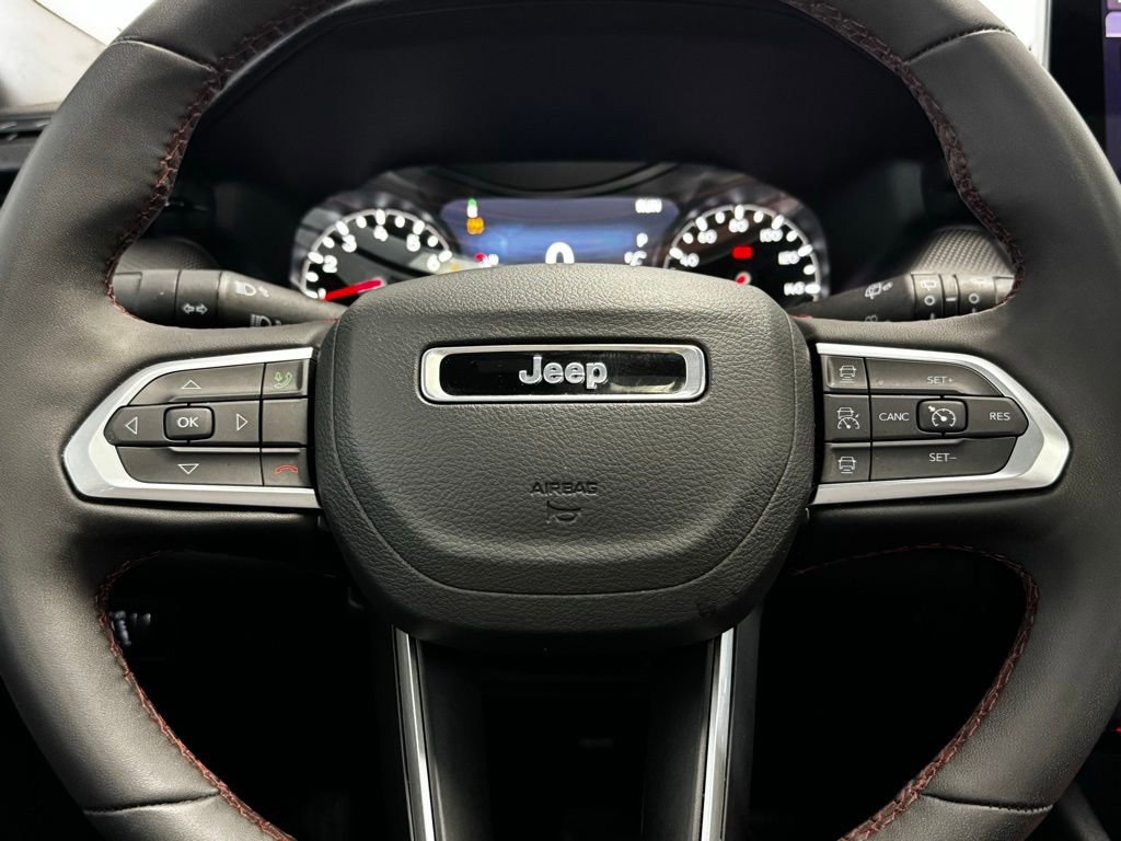 Certified 2024 Jeep Compass Trailhawk w/ Sun and Sound Group AWD/4WD image 14