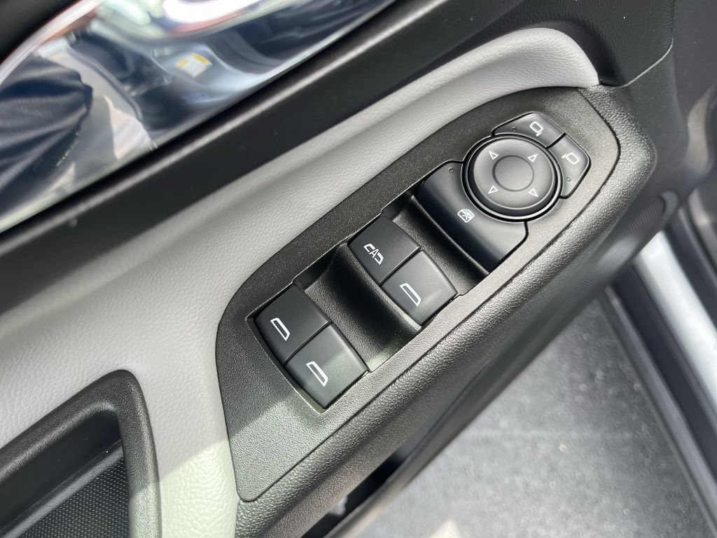 Used 2024 Chevrolet Equinox LS w/ LS Convenience Package FWD image 17