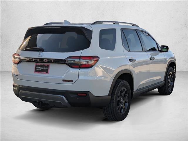 New 2026 Honda Pilot TrailSport image 2