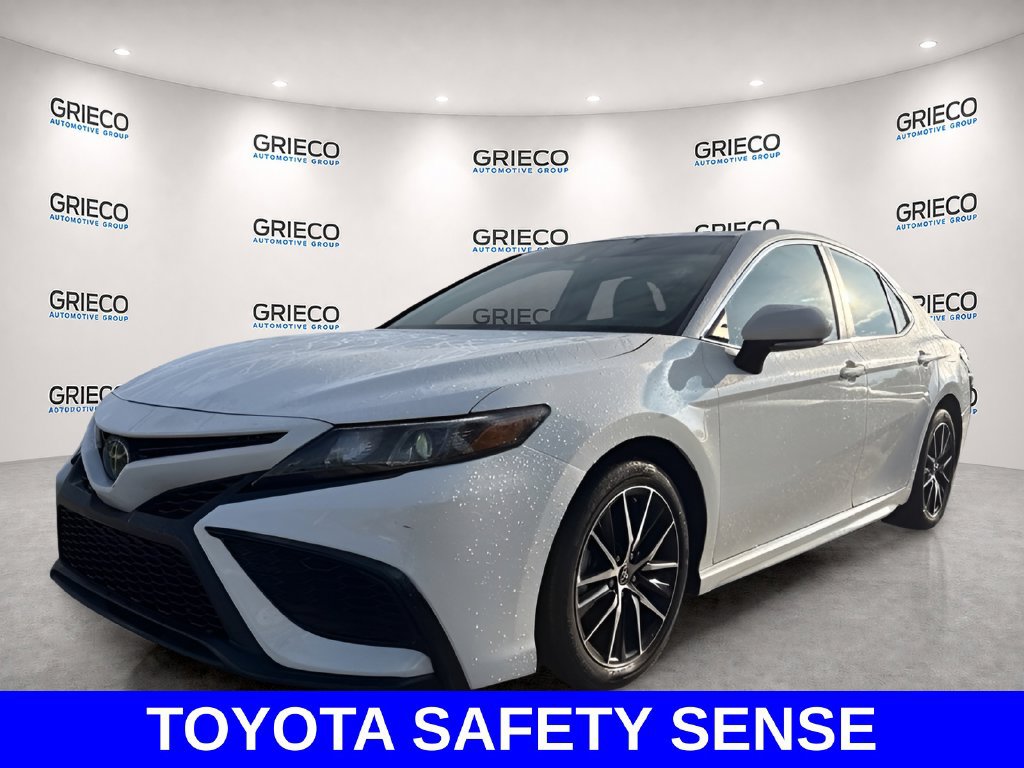 Used 2023 Toyota Camry SE FWD image 5