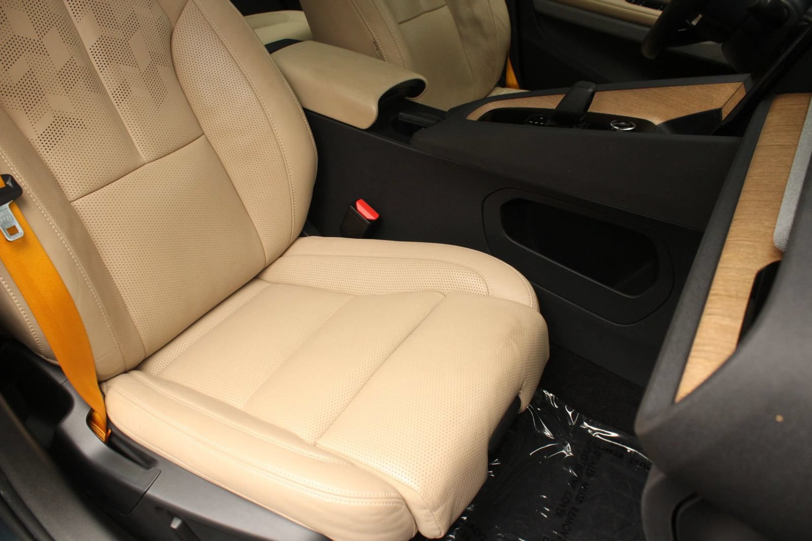 Used 2022 Polestar Polestar 2 w/ Performance Package AWD/4WD image 26