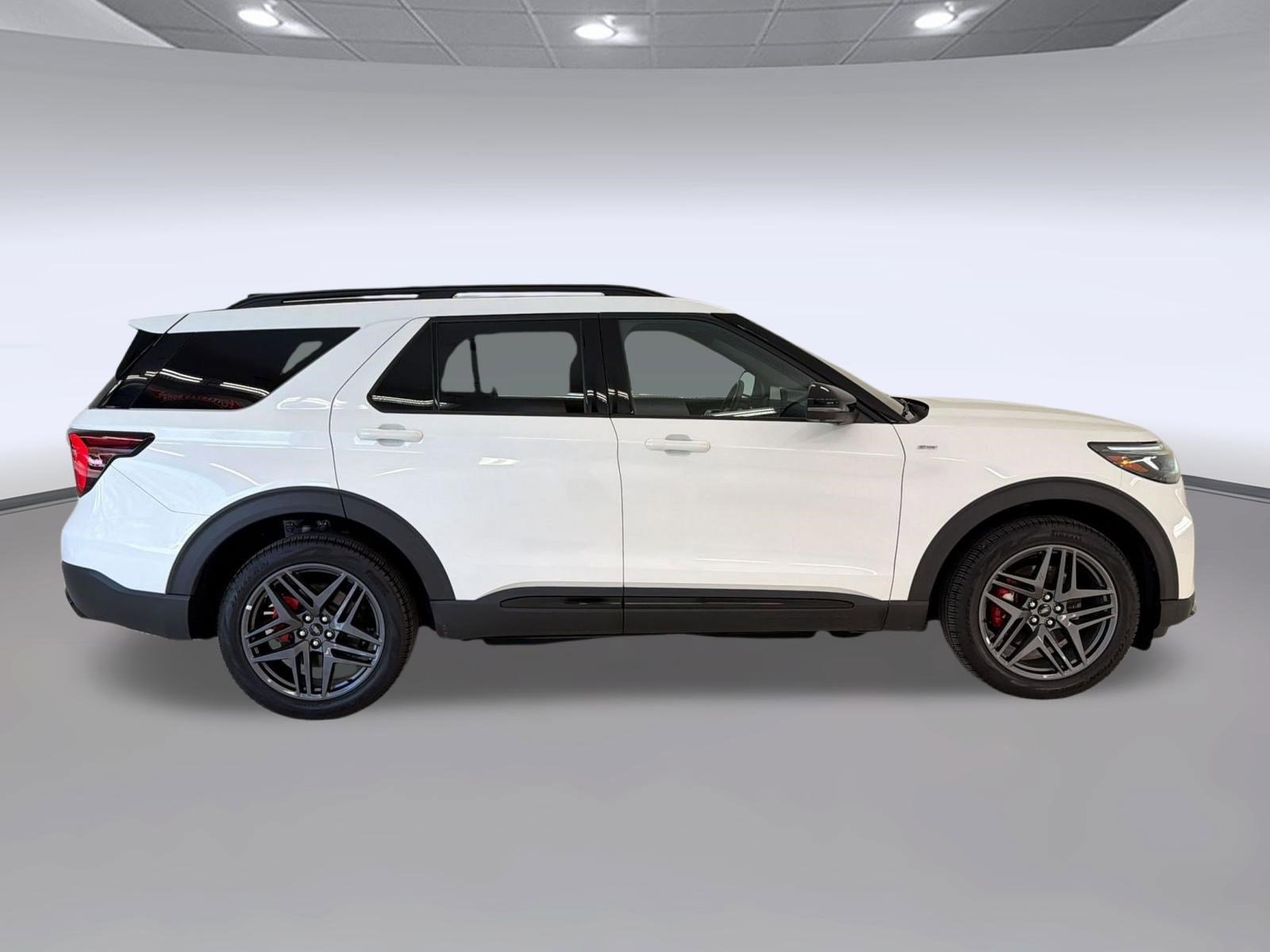 Certified 2025 Ford Explorer ST-Line w/ ST-Line Street Pack AWD/4WD image 8