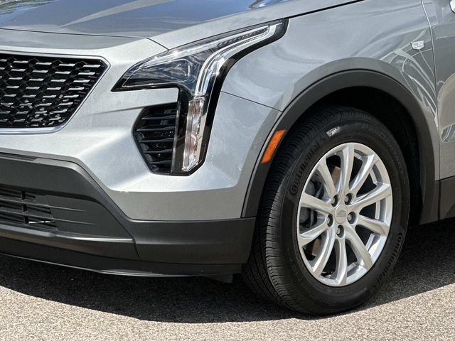 Used 2023 Cadillac XT4 Luxury w/ Cold Weather Package AWD/4WD image 7