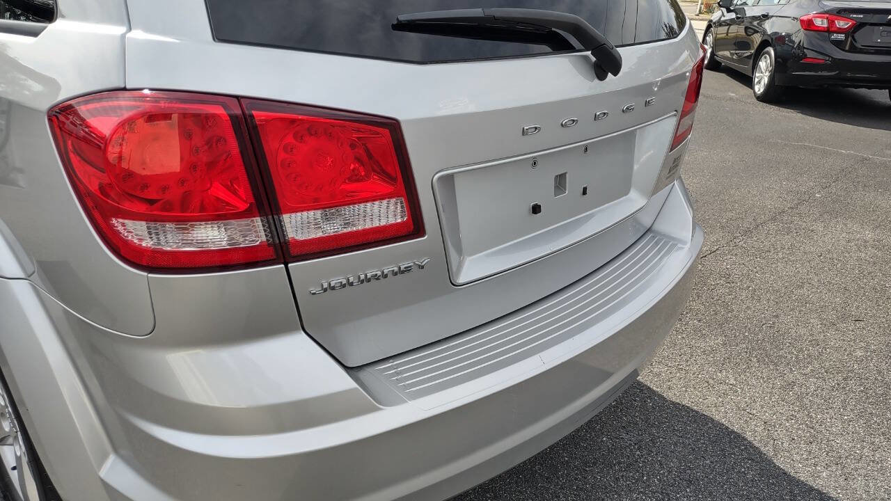 Used 2011 Dodge Journey Mainstreet w/ Popular Equipment Group image 40