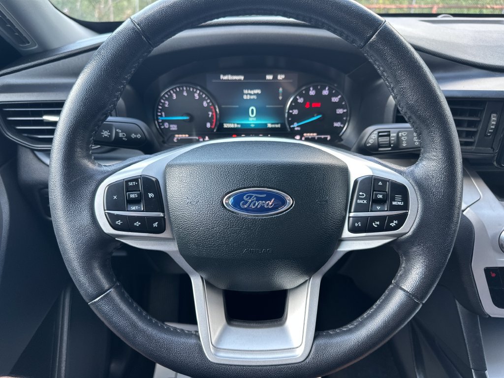 Used 2023 Ford Explorer XLT RWD image 11