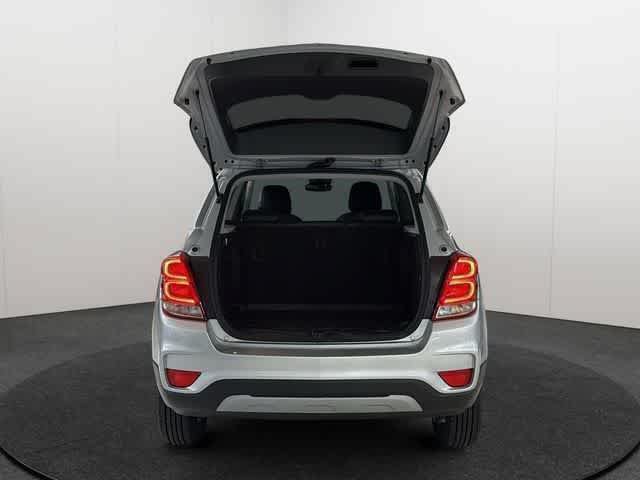 Used 2018 Chevrolet Trax LT w/ LT Convenience Package AWD/4WD image 6
