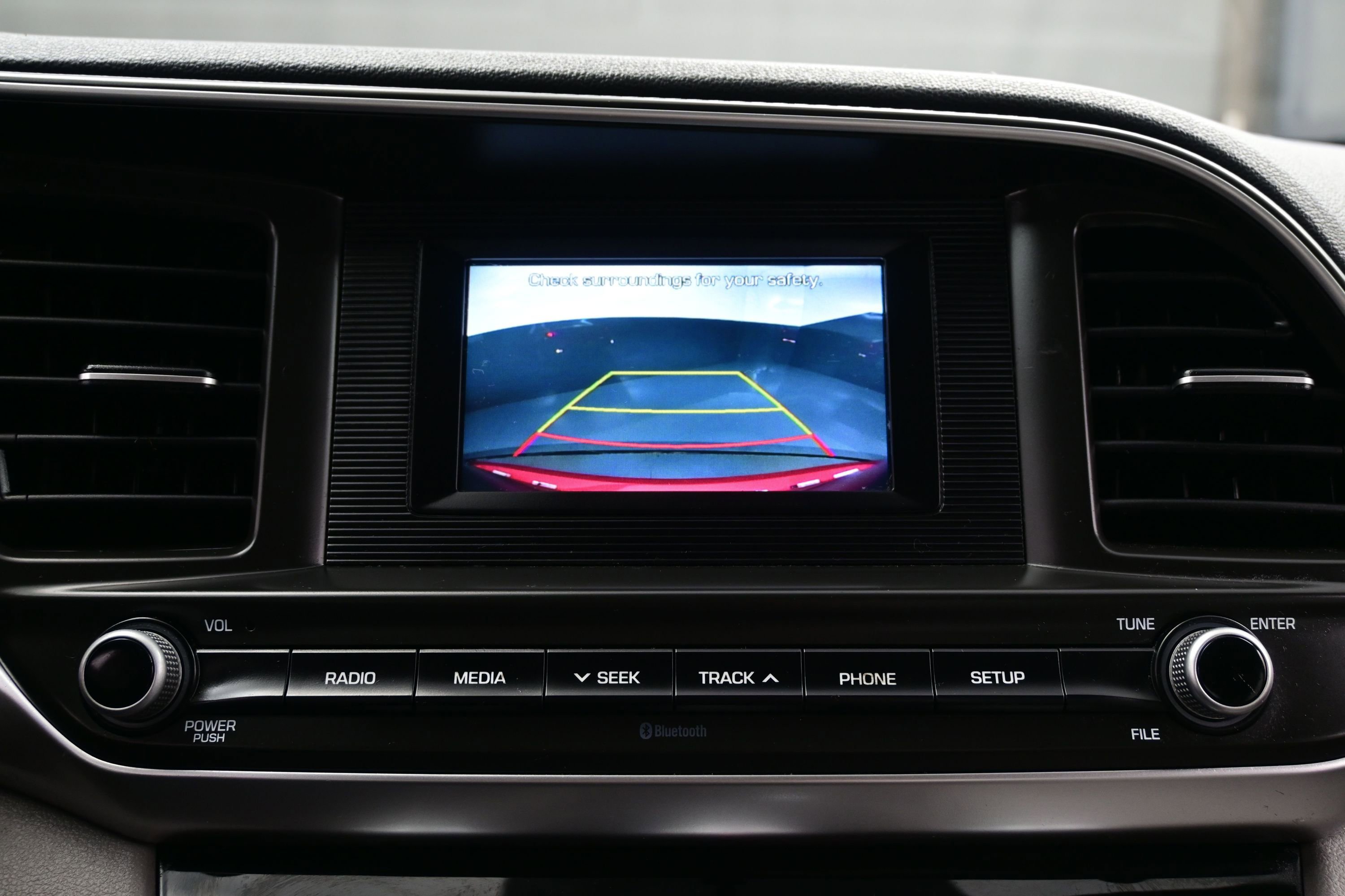 Used 2019 Hyundai Elantra SE FWD image 17