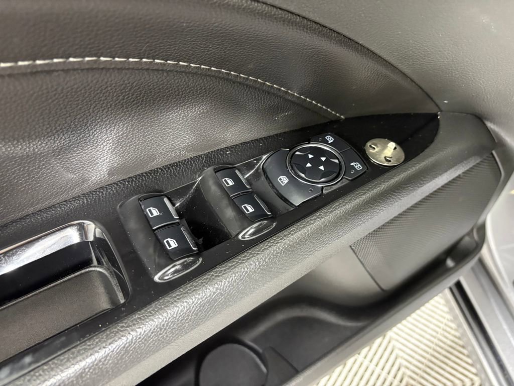 Used 2014 Ford Fusion Titanium FWD image 11