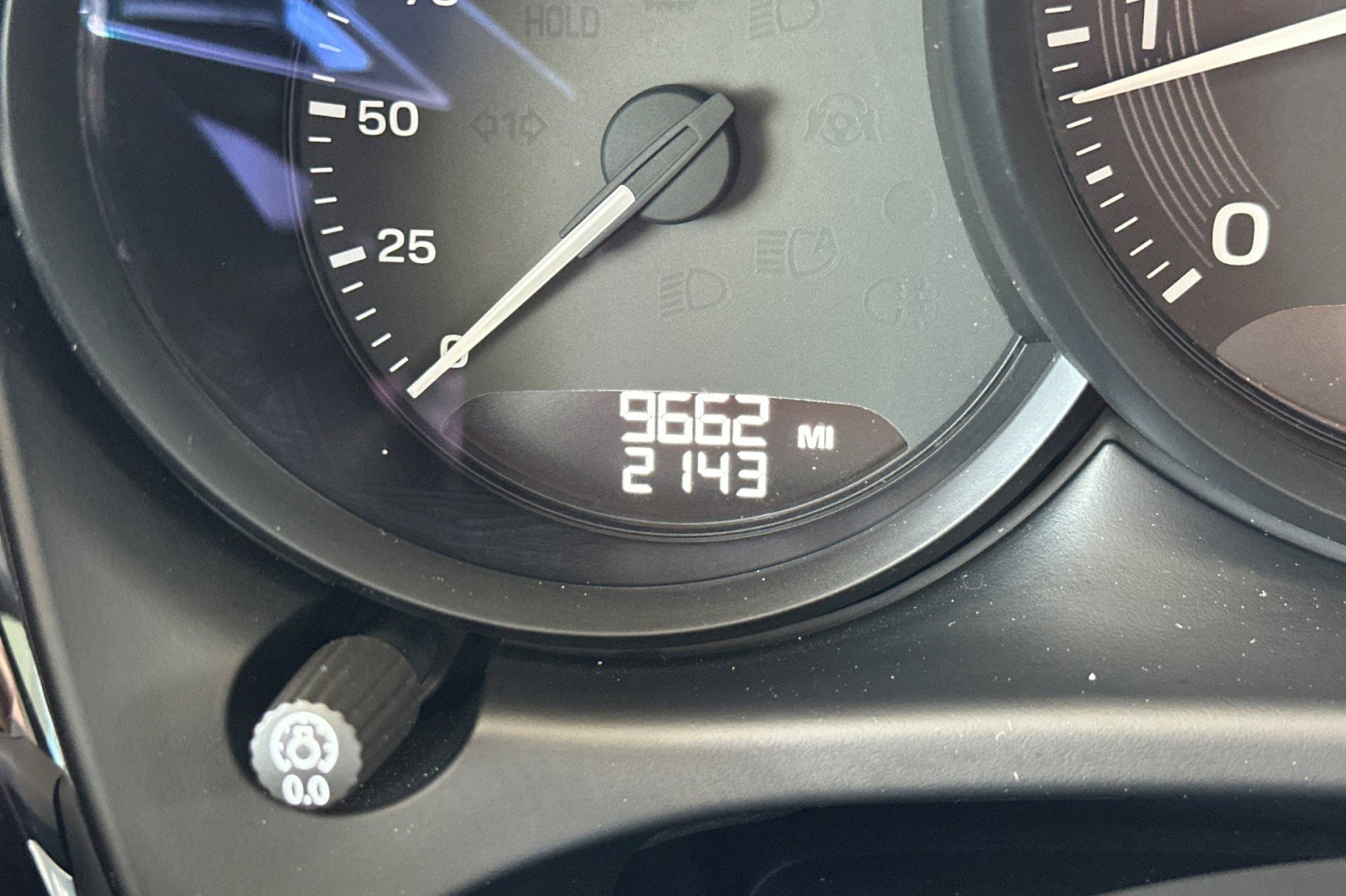 Certified 2022 Porsche Macan AWD/4WD image 26