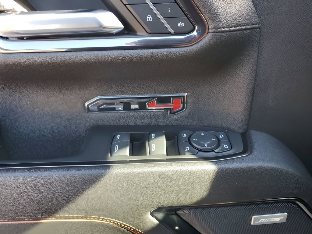 Used 2024 GMC Sierra 1500 AT4 w/ Technology Package image 28