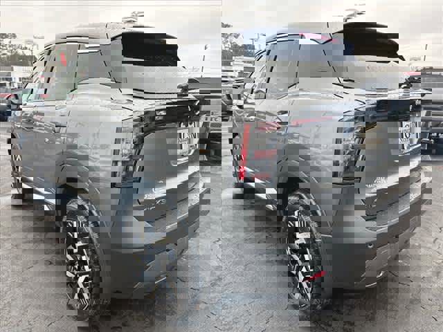 Certified 2025 Nissan Kicks SV image 5