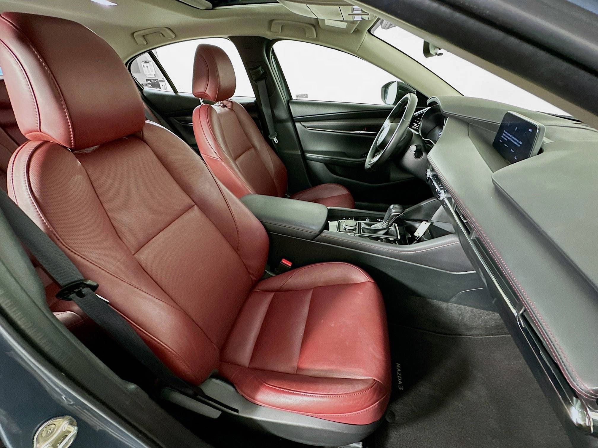 Used 2024 MAZDA MAZDA3 s image 29