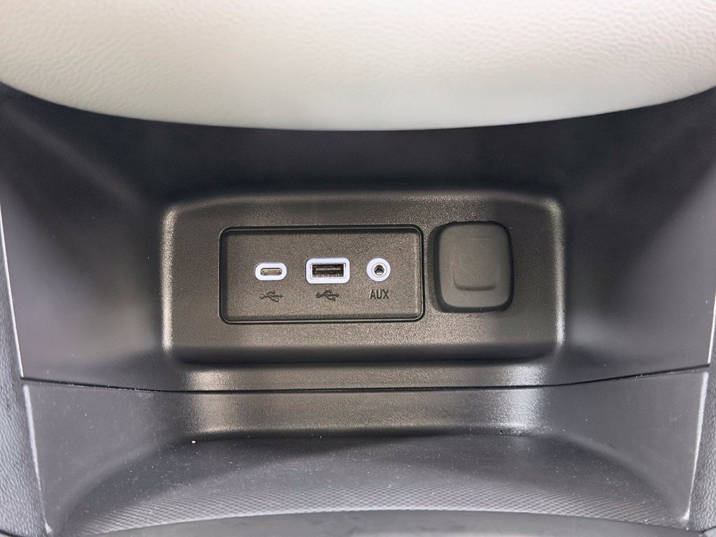 Used 2024 Chevrolet Equinox LT FWD image 55