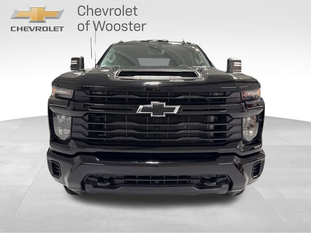 Used 2024 Chevrolet Silverado 2500 Custom w/ Custom Value Package AWD/4WD image 8