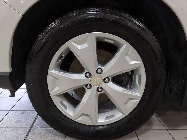 Used 2015 Subaru Forester 2.5i Premium w/ All-Weather Package AWD/4WD image 23