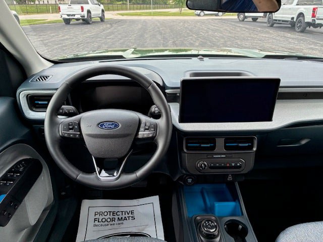 Used 2025 Ford Maverick XLT w/ XLT Luxury Package AWD/4WD image 17