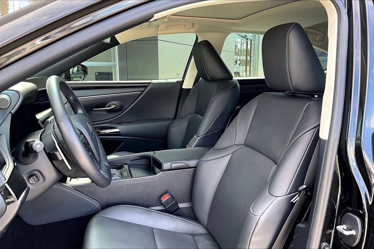 Used 2024 Lexus ES 350 350 w/ Premium Package image 25