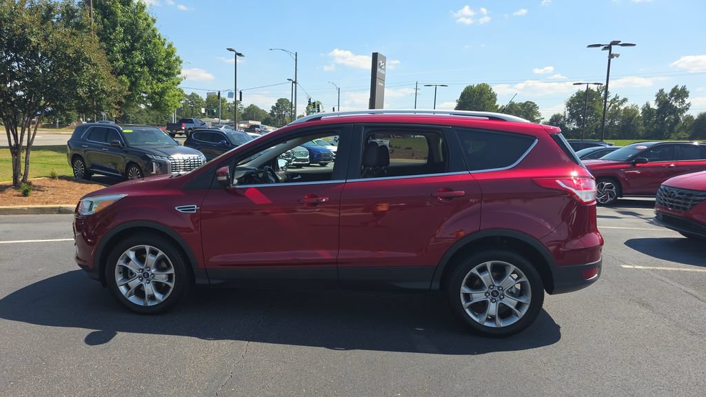 Used 2016 Ford Escape Titanium FWD image 4