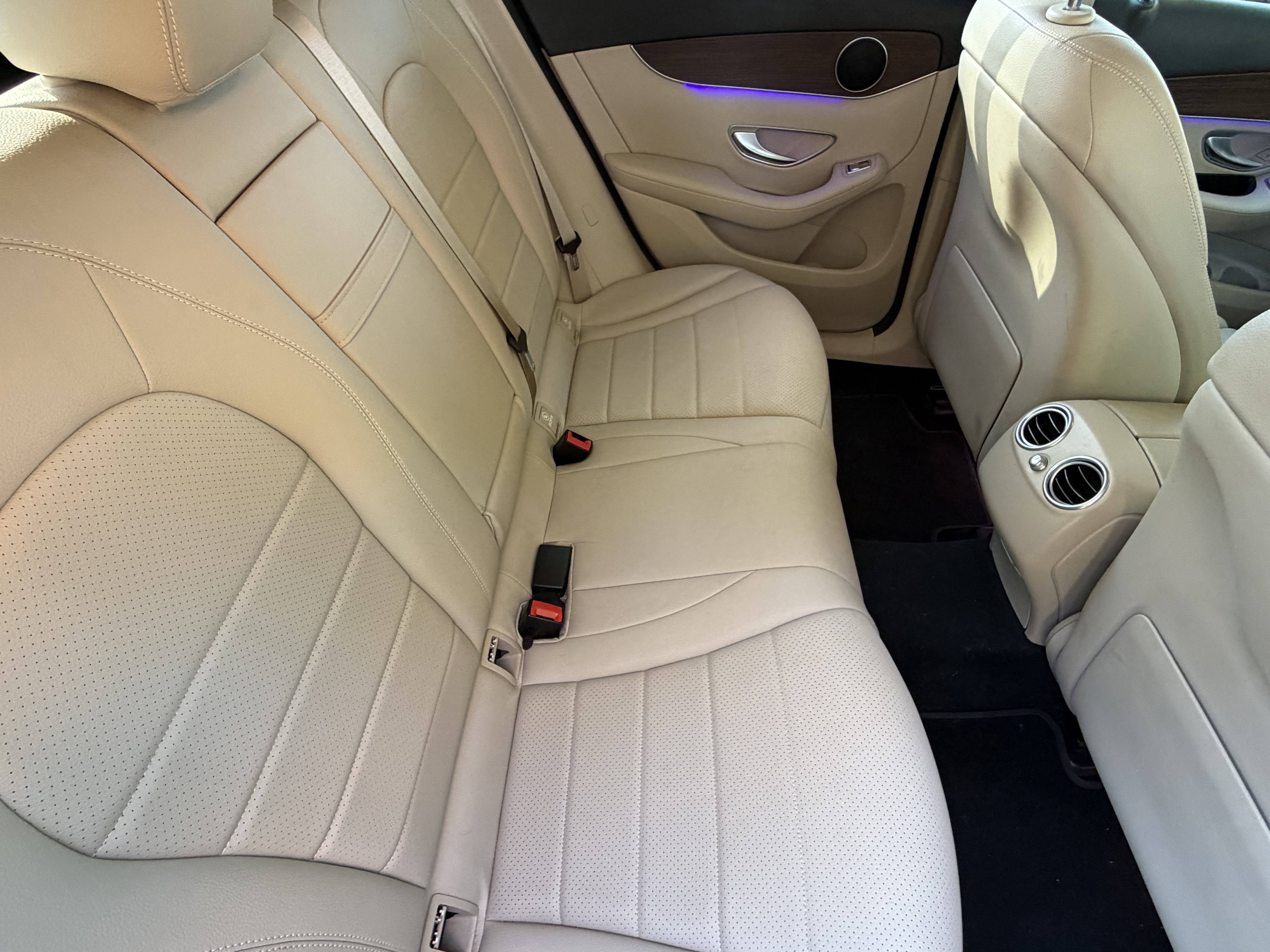 Used 2022 Mercedes-Benz GLC 300 4MATIC image 42