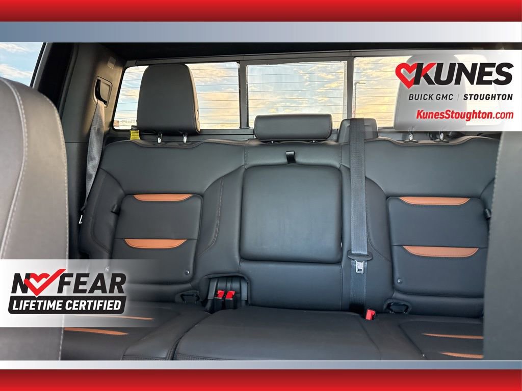 Used 2021 GMC Sierra 1500 AT4 w/ AT4 Preferred Package image 19