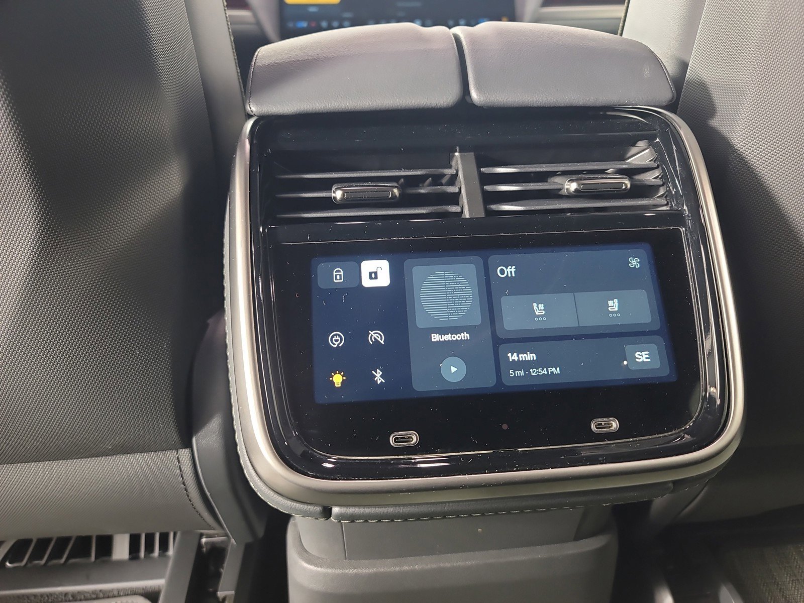 Used 2024 Rivian R1S Adventure AWD/4WD image 30