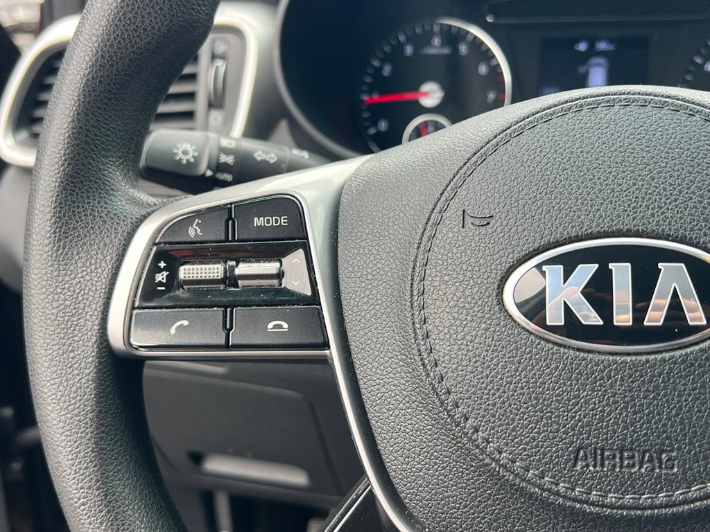 Used 2020 Kia Sorento LX AWD/4WD image 18