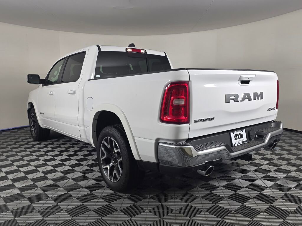 New 2026 RAM 1500 Laramie AWD/4WD image 4