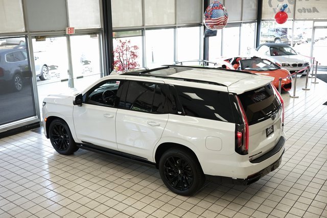Used 2024 Cadillac Escalade Sport Platinum w/ LPO, ONYX Package image 73