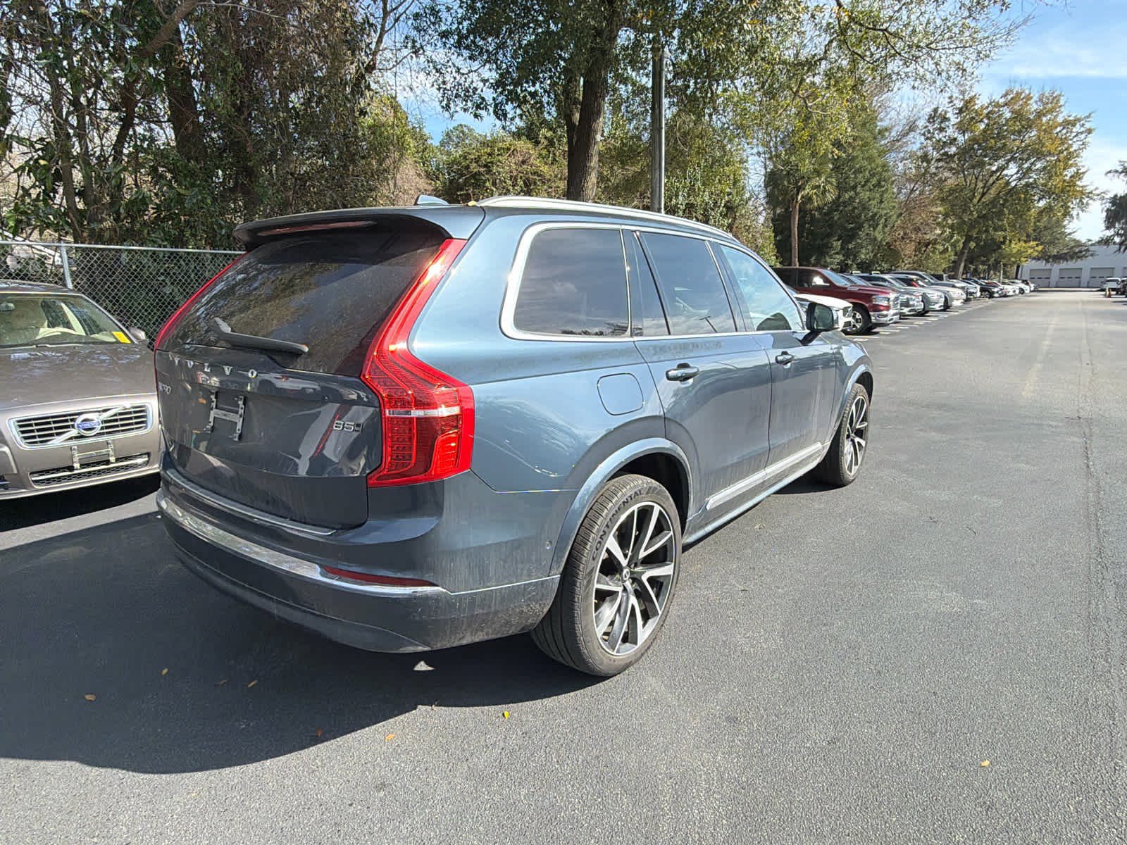Certified 2023 Volvo XC90 B5 Plus w/ Protection Package Premier image 16
