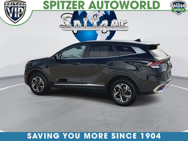 Used 2023 Kia Sportage LX AWD/4WD image 7