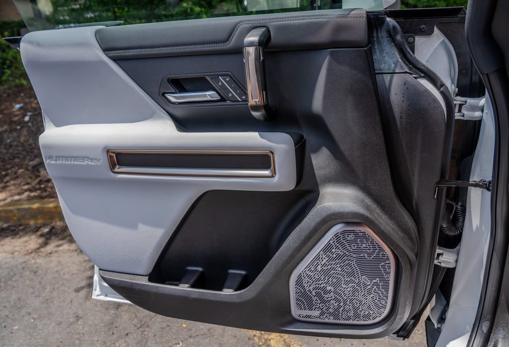 Used 2025 GMC Hummer EV 3X AWD/4WD image 15