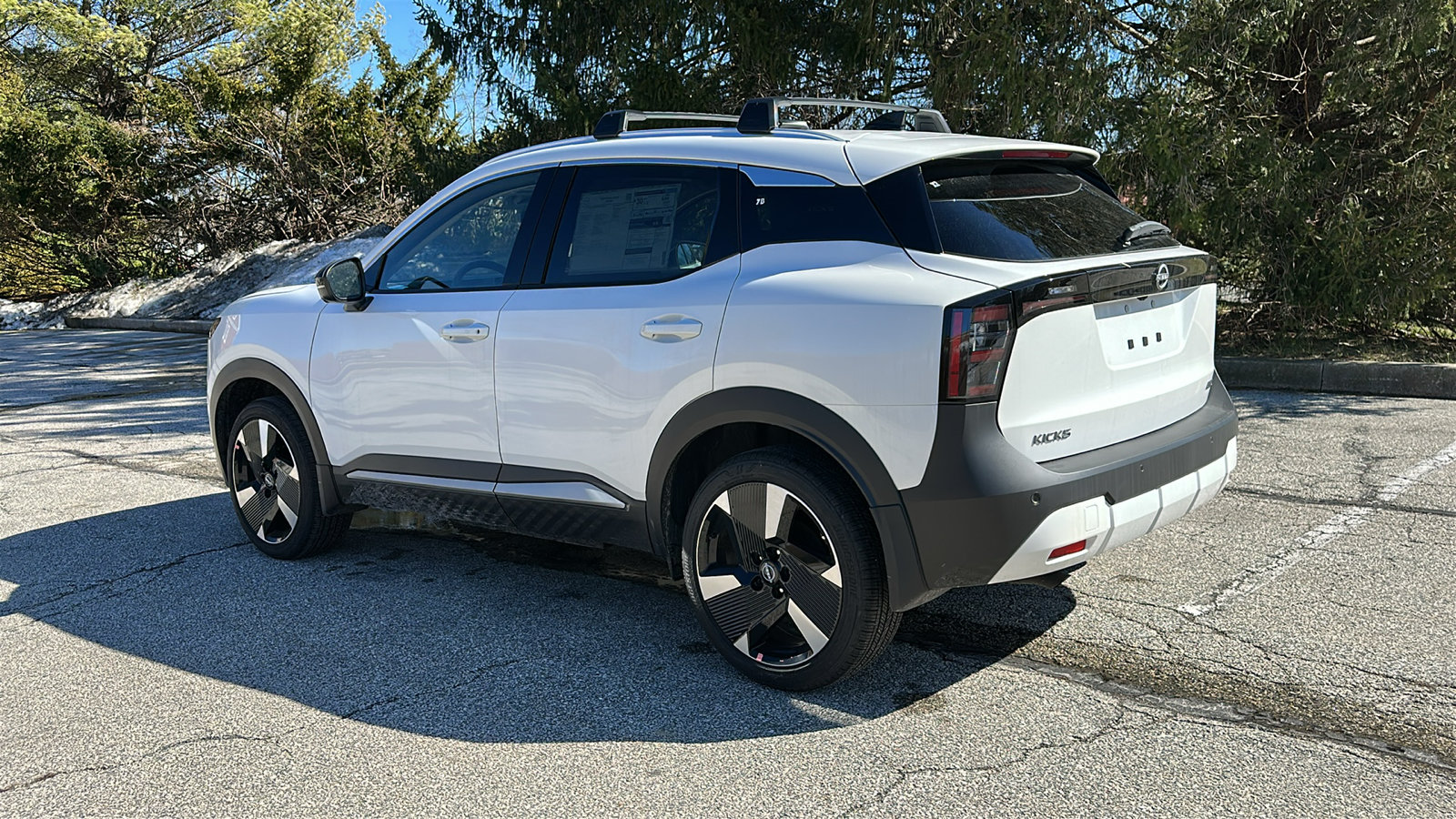New 2026 Nissan Kicks SR AWD/4WD image 5