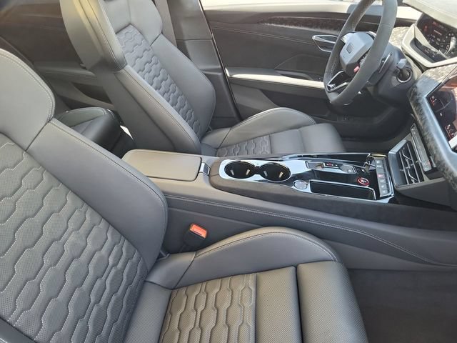 New 2026 Audi RS e-tron GT performance AWD/4WD image 17