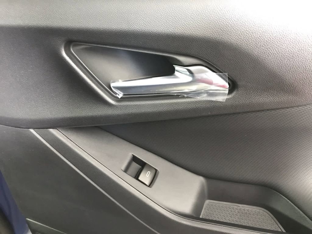 New 2026 Chevrolet Equinox LT w/ Convenience Package II image 22