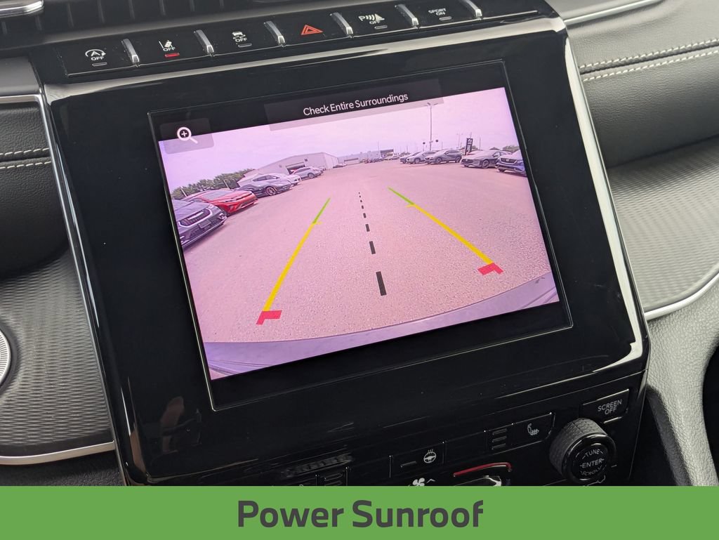 Used 2025 Jeep Grand Cherokee Altitude AWD/4WD image 25