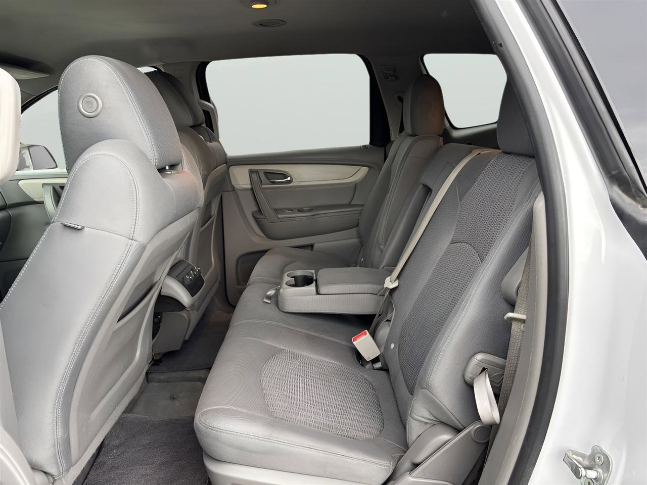 Used 2017 Chevrolet Traverse LS image 16