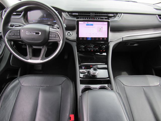 Used 2022 Jeep Grand Cherokee Limited AWD/4WD image 17