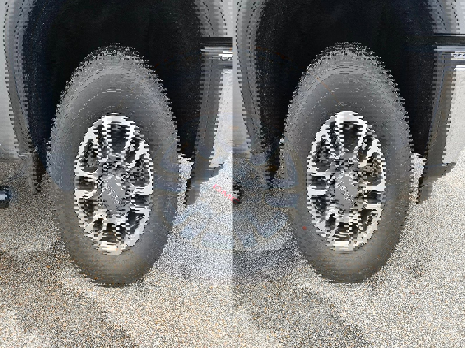 Used 2025 GMC Sierra 2500 SLE w/ SLE Convenience Package image 53