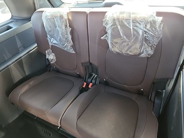 New 2025 Volkswagen ID. Buzz Pro S image 8