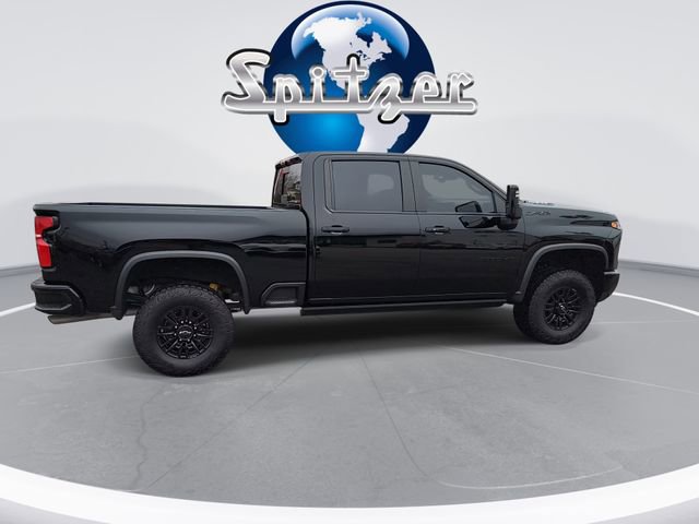 Used 2024 Chevrolet Silverado 2500 ZR2 w/ Technology Package AWD/4WD image 10