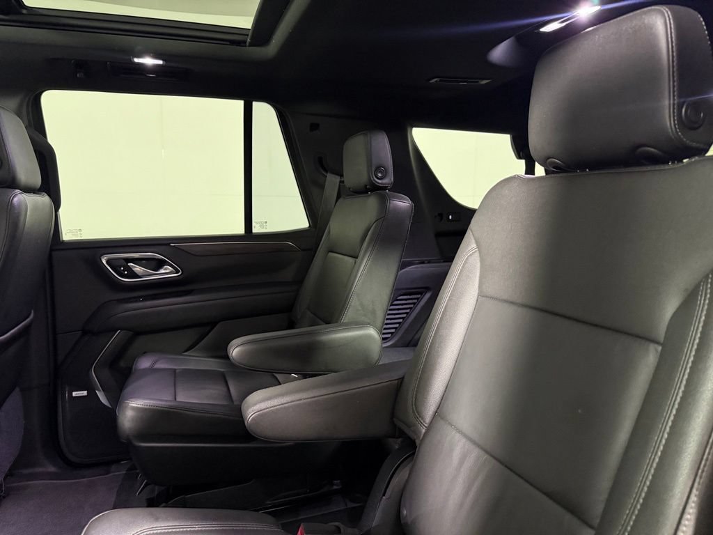 Used 2021 Chevrolet Tahoe Z71 w/ Luxury Package AWD/4WD image 26