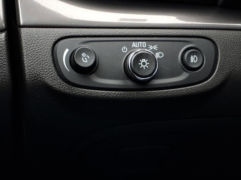 Used 2017 Buick Encore Sport Touring image 17