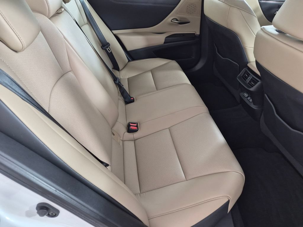 Used 2019 Lexus ES 350 w/ Premium Package FWD image 27
